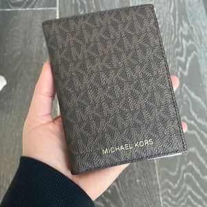 Michael Kors Travel Wallet